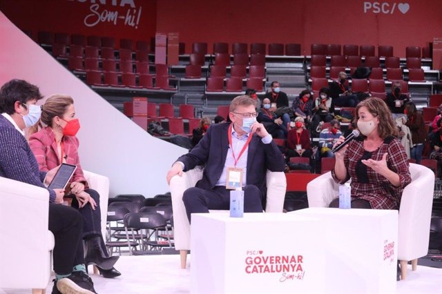 Debate en el Congreso Extraordinario del PSC entre la presidenta balear, Francina Armengol; el de la Comunidad Valenciana, Ximo Puig y la ministra Raquel Sánchez.