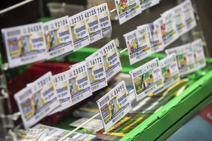 Archivo - Imagen de recurso de un puesto con cupones de la ONCE, en foto de archivo.