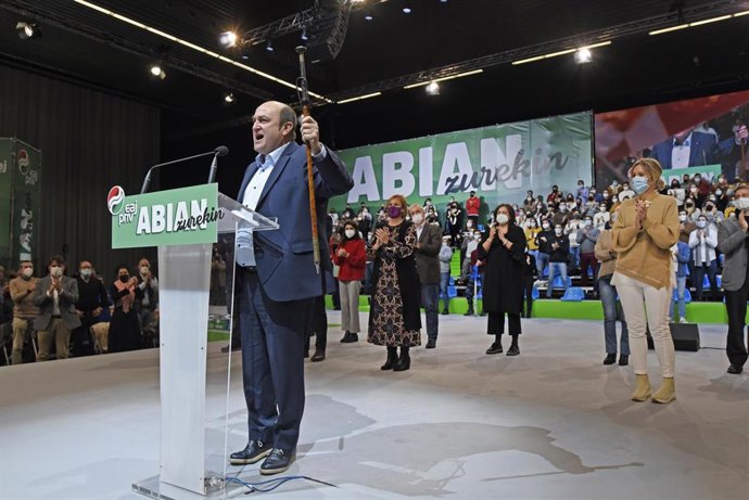 El presidente del EBB de EAJ-PNV, Andoni Ortuzar, 