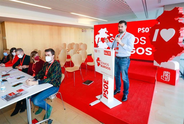 El secretario general del PSOE de Castilla y León, Luis Tudanca, en el XII Congreso Provincial del PSOE de Burgos.
