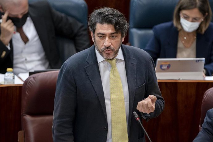 Archivo - El consejero de Transportes e Infraestructuras de la Comunidad de Madrid, David Pérez.