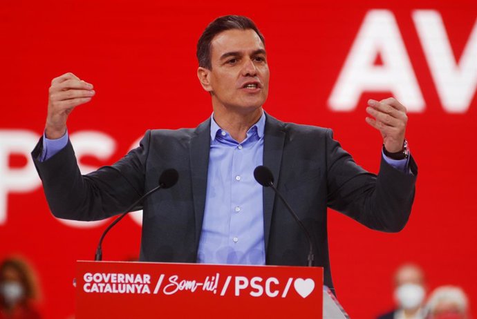 El president del Govern, Pedro Sánchez, en la clausura del Congrés Extraordinari del PSC que ha ratificat a Salvador Illa com a primer secretari.