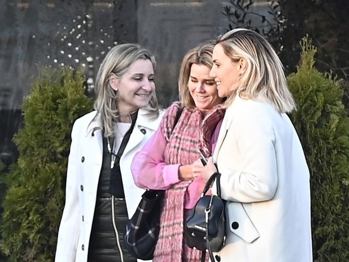 AMELIA BONO Y SUS AMIGAS