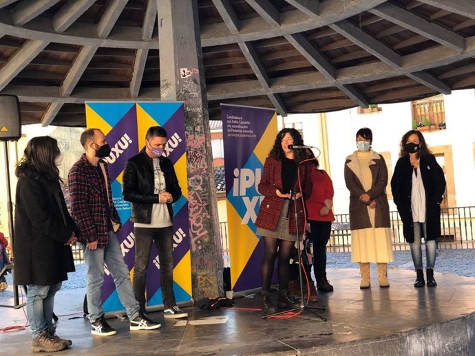 Sofía Castañón cierra la campaña para presidir Podemos Asturies en Oviedo.