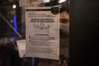 Andalucía exige pasaporte Covid en hostelería y ocio nocturno a mayores de 12 años y sólo dentro de los establecimientos