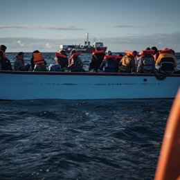 Migrantes en aguas del mar Mediterráneo