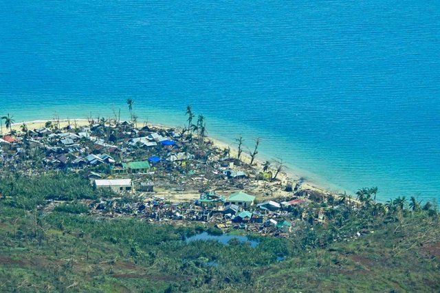 Daños causados por el tifón 'Rai' a su paso por Filipinas