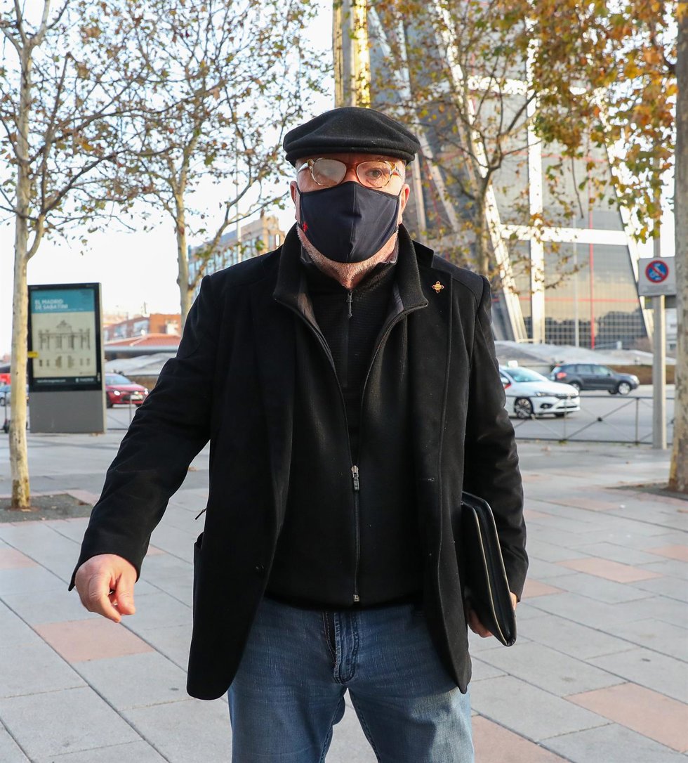El comisario jubilado José Manuel Villarejo acude a declarar por la 'guerra de los comisarios' a los Juzgados de Plaza de Castilla.