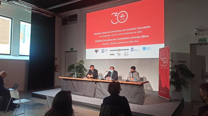 Presentación de la Reunión Anual de Directores del Instituto Cervantes en San Sebastián.
