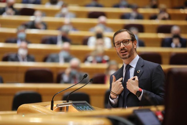 El portavoz del PP en el Senado, Javier Maroto, en el debate de los Presupuestos Generales del Estado (PGE) en el Senado, a 9 de diciembre de 2021, en Madrid (España). El proyecto de PGE para 2022 se somete a su primer examen en la Cámara Alta con el deba