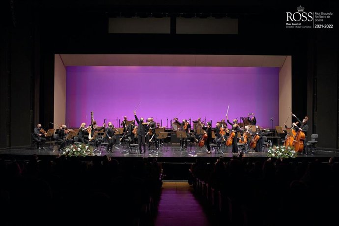 Archivo - Concierto de Navidad ofrecido por la Real Orquesta Sinfónica de Sevilla (ROSS) en el Teatro de la Maestranza.