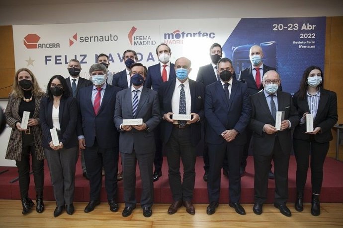 Imagen de los premiados en los Premios Compromiso Social