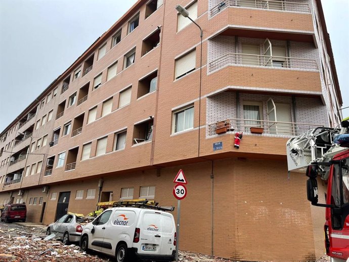 Edificio en Lardero afectado por la fuerte explosión
