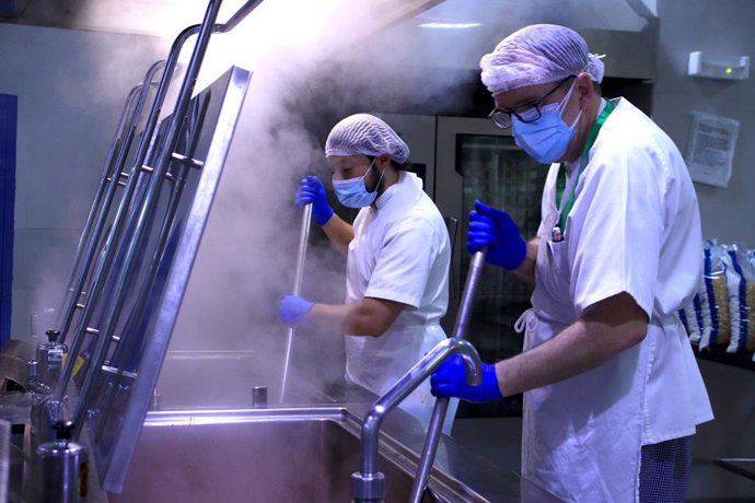 Profesionales de cocina en el hospital