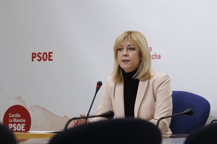 La portavoz del grupo socialista en las Cortes de Castilla-La Mancha, Ana Isabel Abengózar