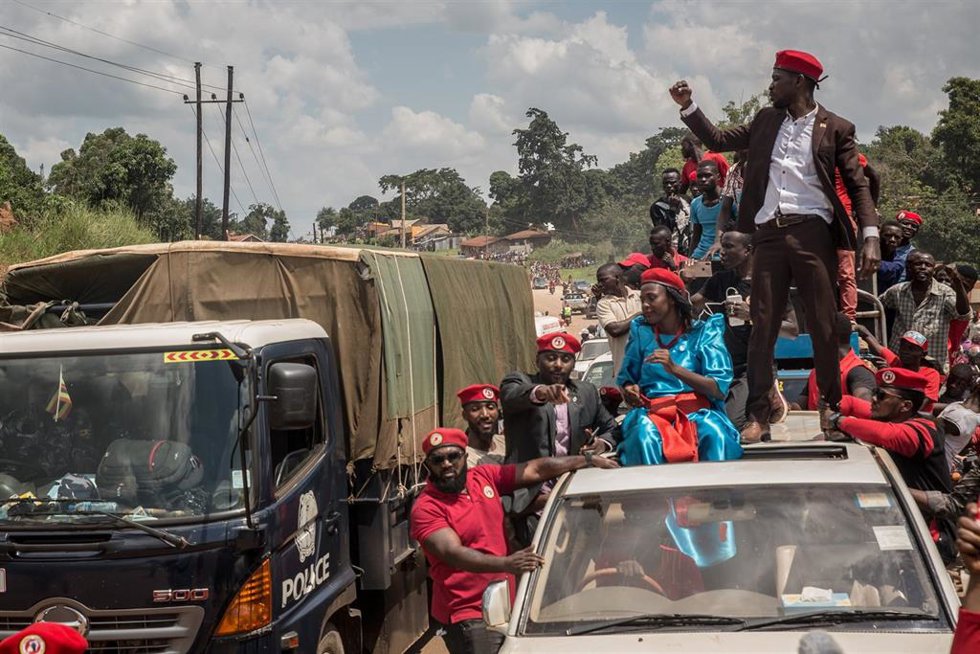 Archivo - El diputado y líder opositor Robert Kyagulanyi, más conocido como Bobi Wine
