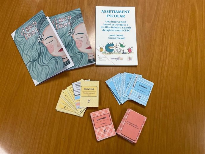 Algunos de los recursos pedagógicos que el Govern repartirá a los centros educativos de Baleares.