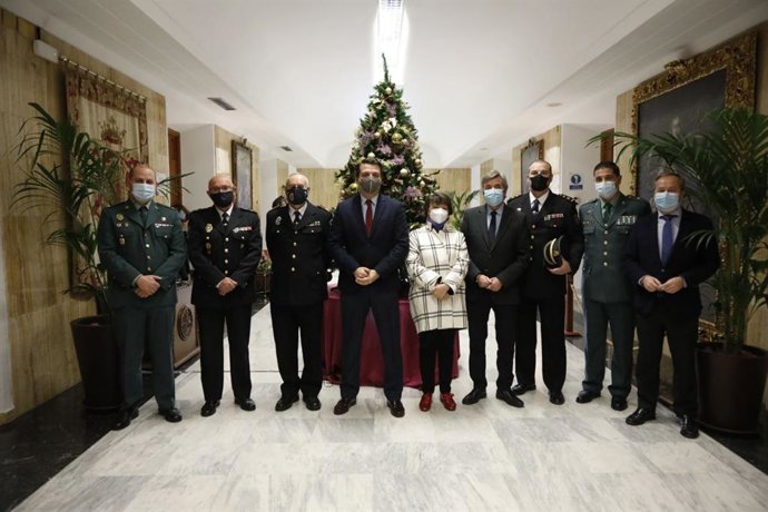 Asistentes a la Junta Local de Seguridad del Ayuntamiento de Córdoba.