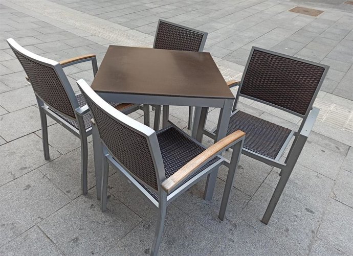 Archivo - Mesa de una terraza o velador.