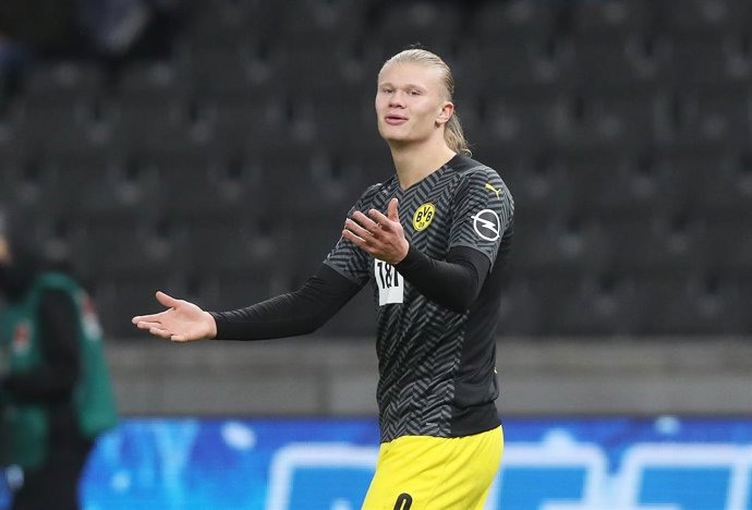 Erling Haaland of Borussia Dortmund during the German championship Bundesliga football match between Hertha BSC Berlin and Borussia Dortmund on December 18, 2021 at Olympiastadion in Berlin, Germany - Photo Sebastian El-Saqqa / firo Sportphoto / DPPI