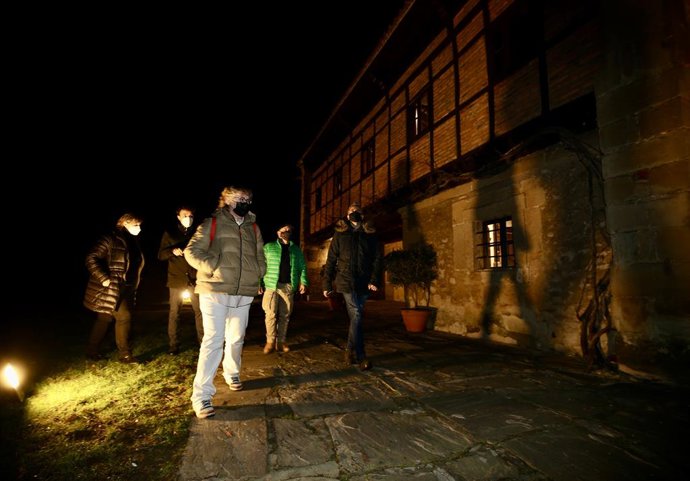 Visita del vicepresidente y consejero, Pablo Zuloaga, al Museo Etnográfico de Cantabria
