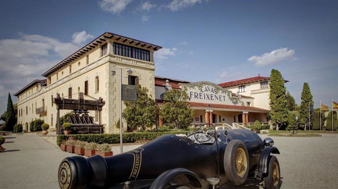 Fachada de Cavas Freixenet