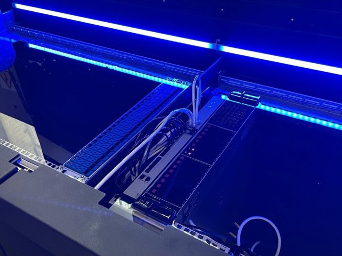 Telefónica prueba en Madrid la solución de refrigeración de servidores por inmersión de Submer