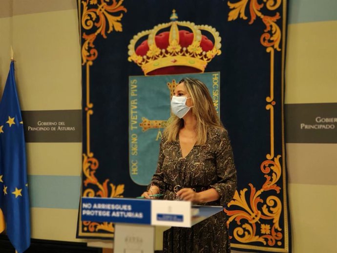 Archivo - La consejera de Presidencia del Gobierno asturiano, Rita Camblor, en rueda de prensa de archivo.