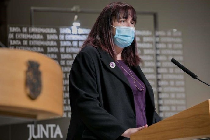 La consejera de Agricultura, Begoña García Bernal, en la rueda de prensa tras el Consejo de Gobierno.