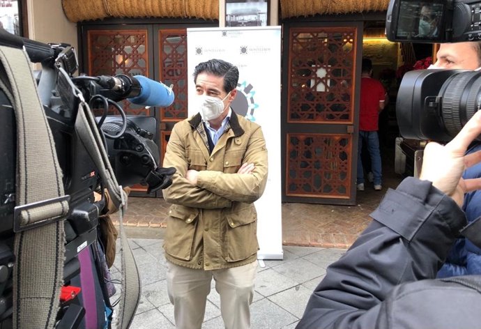El presidente de la Asociación de Hosteleros de Sevilla y Provincia, Antonio Luque.