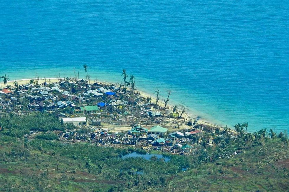 Daños causados por el tifón 'Rai' a su paso por Filipinas