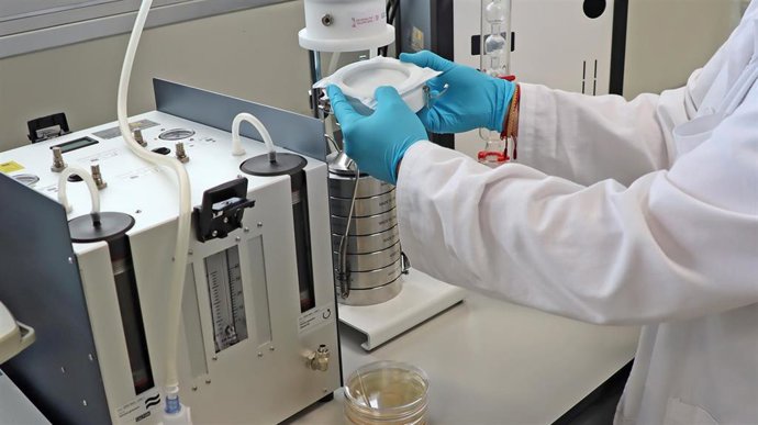 Ensayos de mascarillas reutilizables que se realizan en los laboratorios de  ITENE.