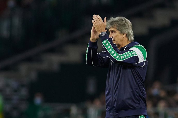 Manuel Pellegrini, head coach of Real Betis, gestures during the spanish league, La Liga Santander, football match played between Real Betis and Real Sociedad at Benito Villamarin stadium on December 12, 2021, in Sevilla, Spain.