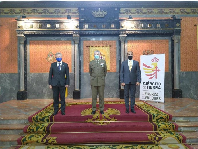 Acto en el Salón del Trono del Cuartel General de la Fuerza Terrestre