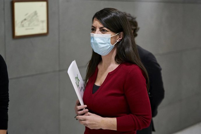 La portavoz adjunta de Vox en el Congreso, Macarena Olona, a su llegada a una rueda de prensa durante una Junta de Portavoces 