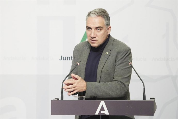 El consejero de la Presidencia y portavoz del Gobierno, Elías Bendodo, este martes en la rueda de prensa del Consejo de Gobierno.