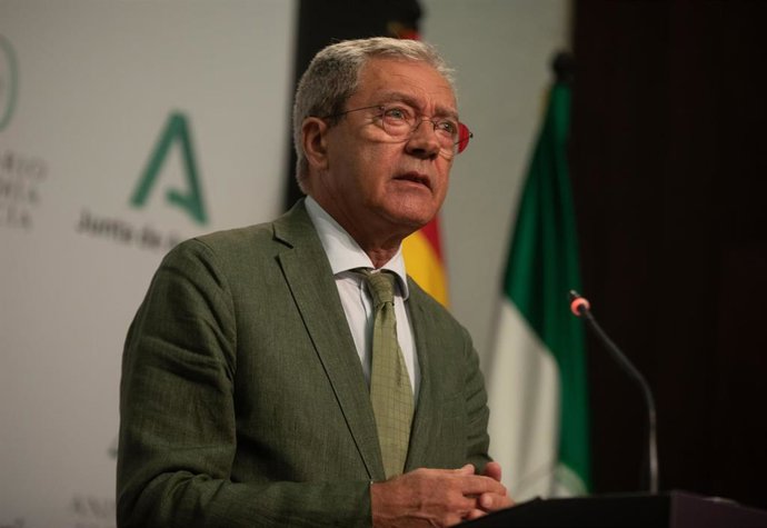 Archivo - El consejero de Transformación Económica, Industria, Conocimiento y Universidades, Rogelio Velasco, en  la rueda del prensa posterior a la reunión del Consejo de Gobierno de la Junta de Andalucía a 08 de junio del 2021 en el Palacio de San Tel