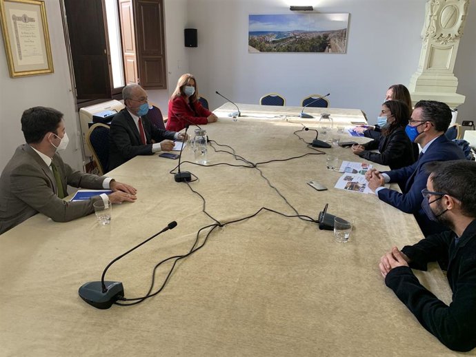 El Ayuntamiento de Málaga y la empresa Darwin trabajan para poner en circulación vehículos autónomos por la ciudad