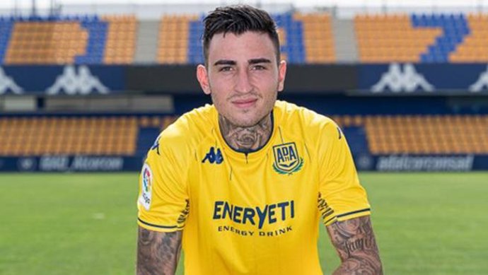 Raúl Asencio, en su presentación como jugador del Alcorcón