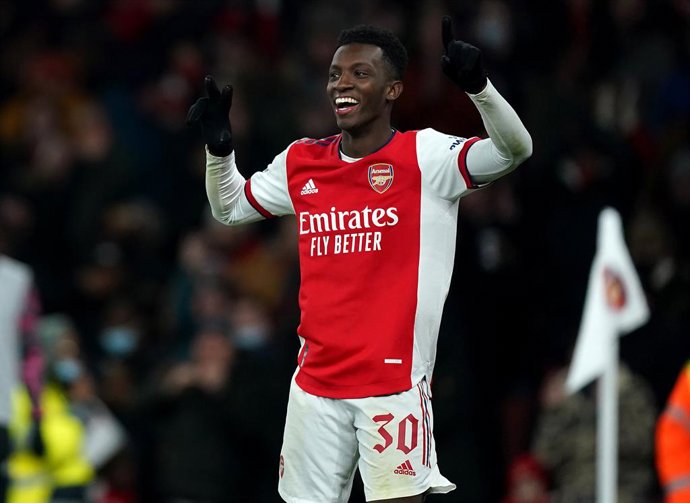 21 December 2021, United Kingdom, London: Arsenal's Eddie Nketiah celebrates scoring his side's fourth goal during the English Carabao Cup quarter final soccer match between Arsenal and Sunderland at the Emirates Stadium. Photo: Mike Egerton/PA Wire/dpa