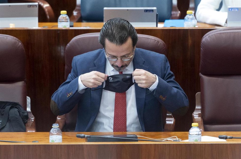 El consejero de Hacienda, Economía y Empleo de la Comunidad de Madrid, Javier Fernández-Lasquetty, en una sesión plenaria en la Asamblea de Madrid, a 21 de diciembre de 2021, en Madrid, (España). La Asamblea de Madrid afronta durante hoy y mañana, 22 de