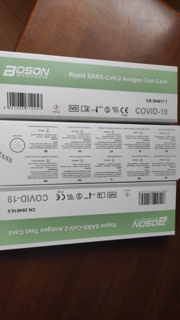 Archivo - Test de antígenos, de los que  se repartirán en farmacias