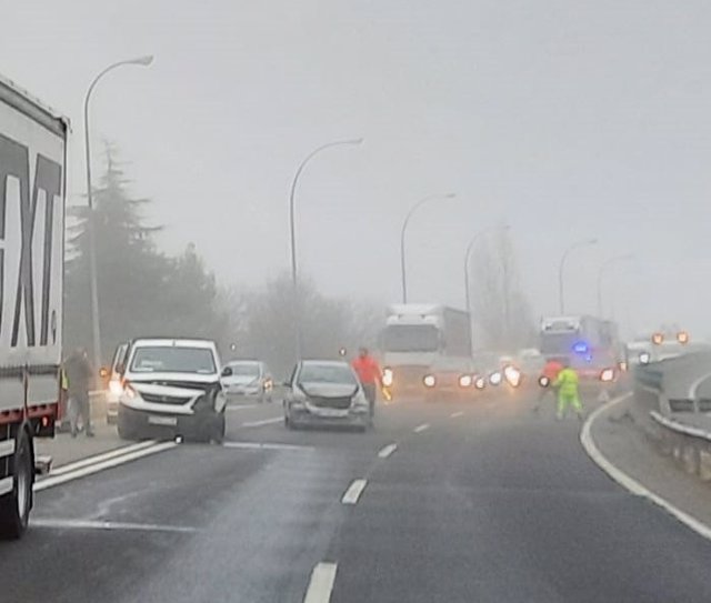 Imagen de la niebla presente en la colisión múltiple de la A15, en Cordovilla
