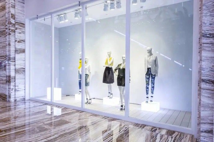 Consejos de iluminación comercial para aumentar las ventas