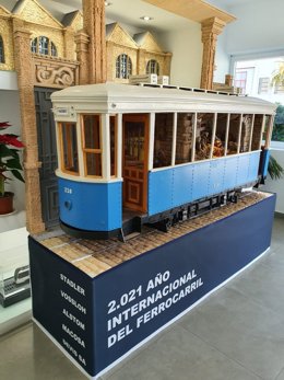 Instalan un belén en una maqueta de tranvía valenciano del año 1930