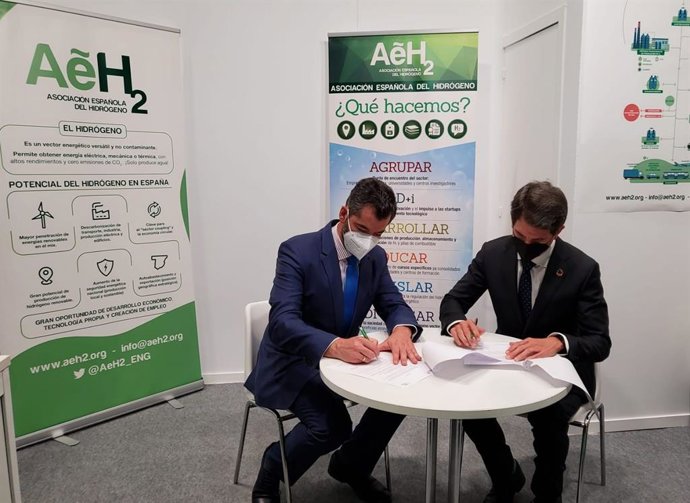 Vicente Gallardo, Presidente de FEGECA y Javier Brey, Presidente de AeH2