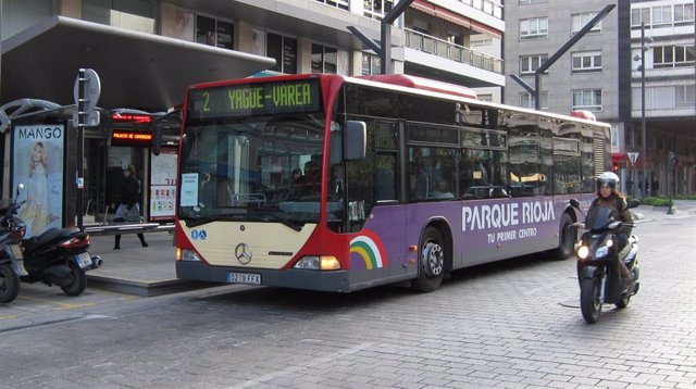 Archivo - Autobús Urbano De Logroño En Servicios Mínimos