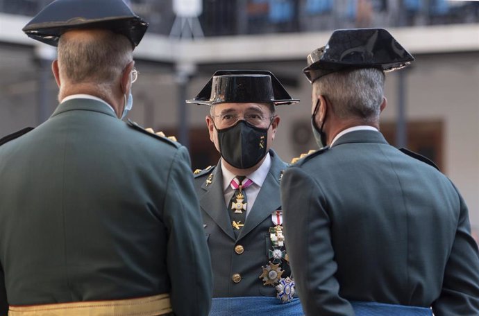 Archivo - El coronel Diego Pérez de los Cobos (c) durante los actos de celebración de la Patrona de la Guardia Civil, la Virgen del Pilar, a 11 de octubre de 2021, en Madrid, (España). La Virgen del Pilar se homenajea cada año el día 12 de octubre, espe