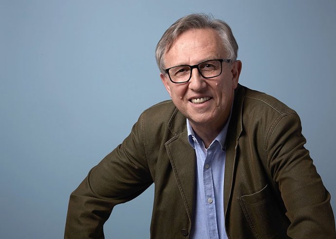 Eugenio Coronado, catedrático de la Universitat de Valncia, en la lista Forbes de los 50 españoles más premiados.