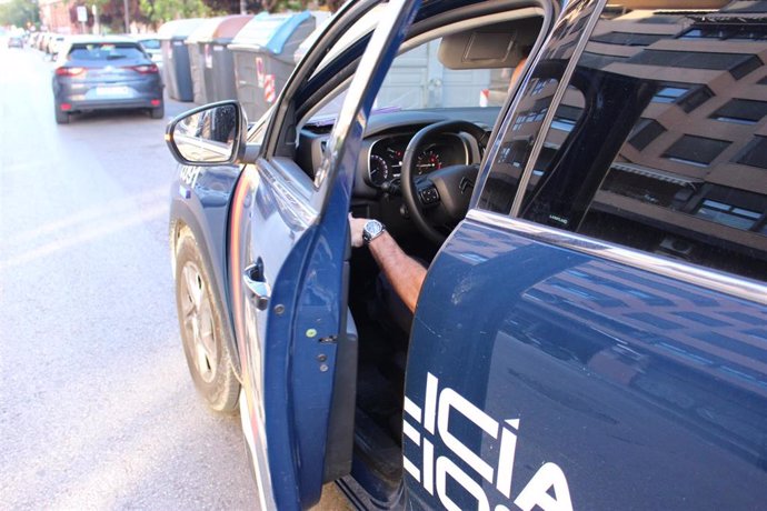 Archivo - Imagen de un coche de la Policía Nacional